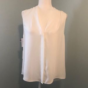 Flowey white sleeves v neck top; Aritzia; NWT
